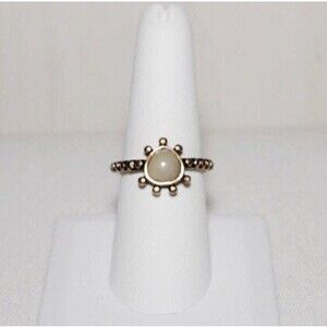 White Cabochon sz 8 Starburst Bronze Tone Fashion Ring